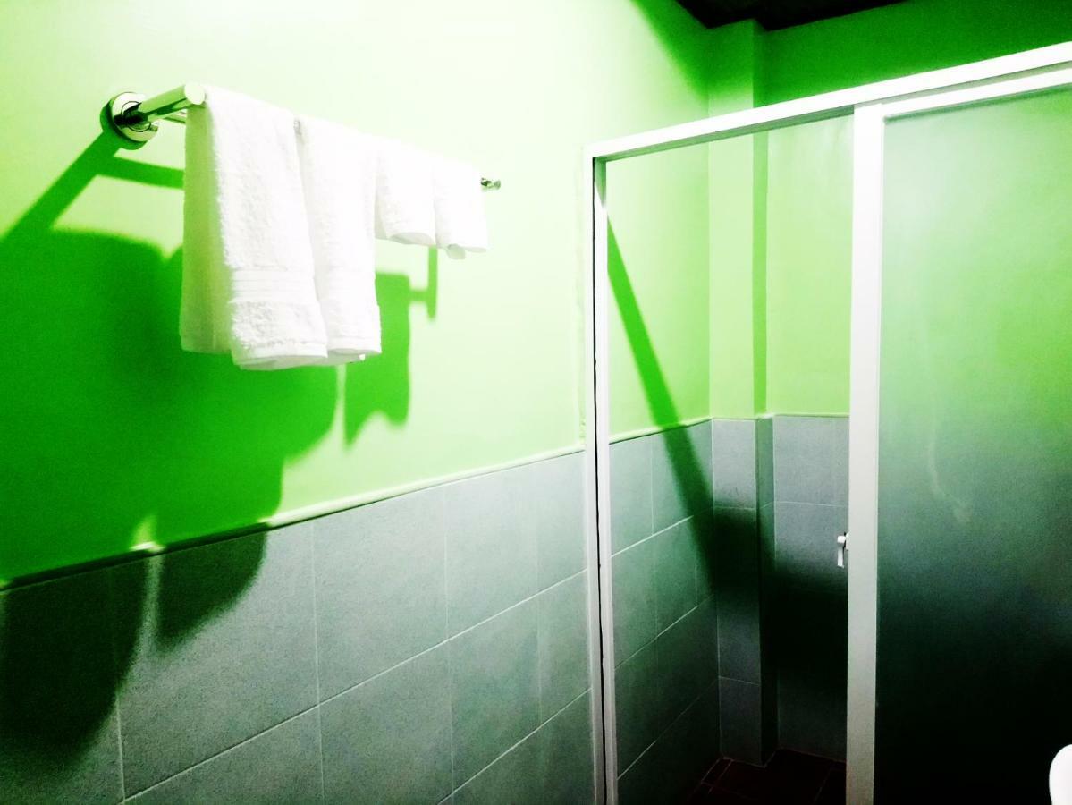 In-N-Out Hostel Siquijor Luaran gambar